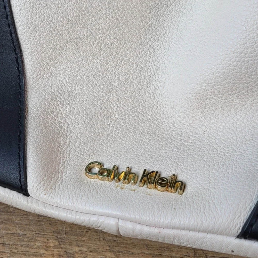 Calvin Klein Cream Black Pebbled Leather Hobo Shoulder Bag Gold Hardware